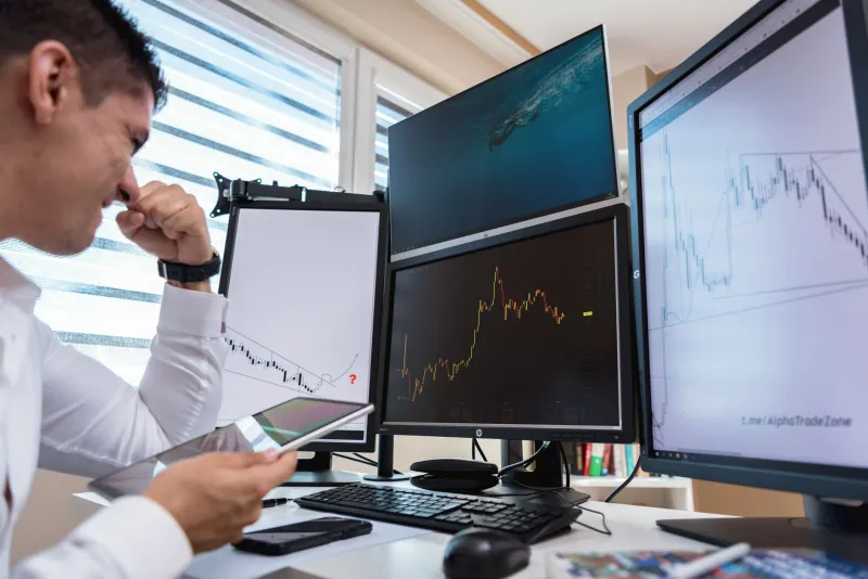 Drowning in Dashboards: How Metric Overload Is Quietly Undermining Your Business Decisions